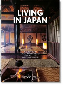 Living in Japan (édition multilingue français/anglais/allemand/italien)