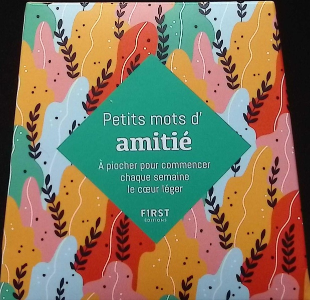 Couverture — Petits mots d'amitié : à piocher pour commencer chaque semaine le coeur léger (2e édition)